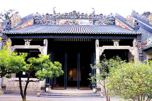 一座陈家祠堂,聚集清末雕刻艺术,堪称岭南建筑之冠